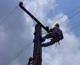 Continúa en Santa Clara rehabilitación de las redes eléctricas